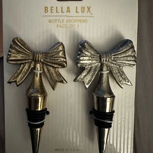 New 2 Bella Lux Gold and Silver Bow Bottle Stoppers